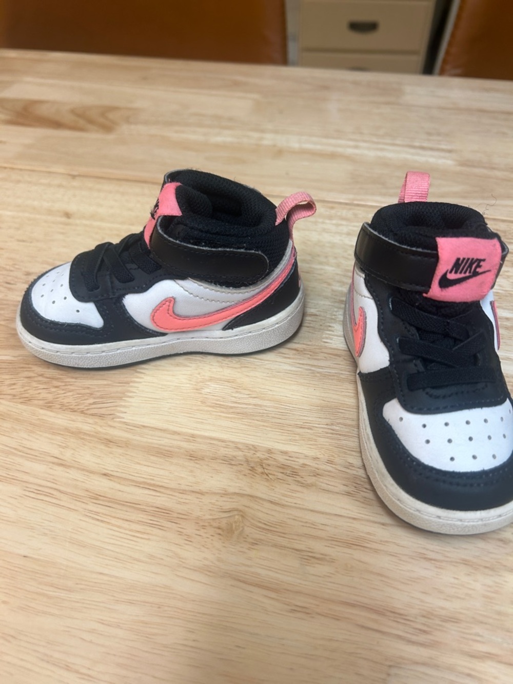 Nike Kids High-Top Sneakers - Black, White & Pink Accent - Picture 4 of 9